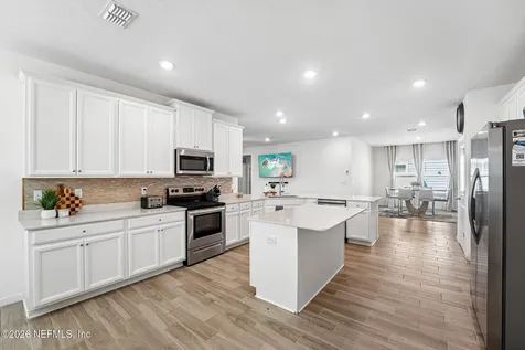 7233 Calamint Avenue Jacksonville FL 32219