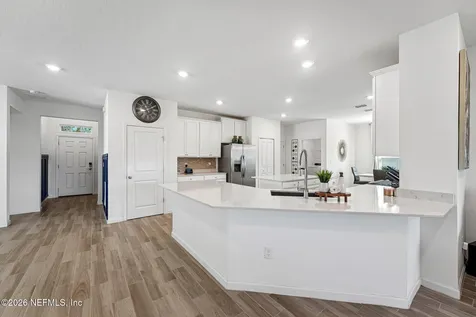 7233 Calamint Avenue Jacksonville FL 32219