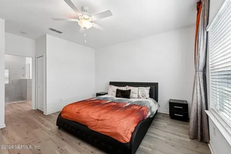 7233 Calamint Avenue Jacksonville FL 32219