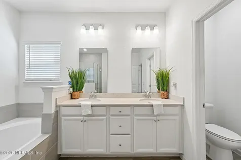 7233 Calamint Avenue Jacksonville FL 32219