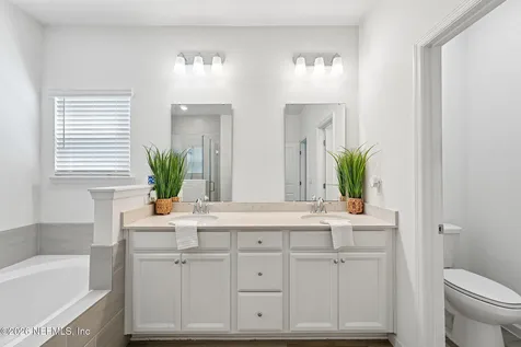 7233 Calamint Avenue Jacksonville FL 32219