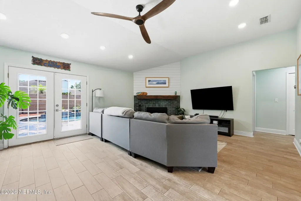 2056 Merced Court Jacksonville FL 32224
