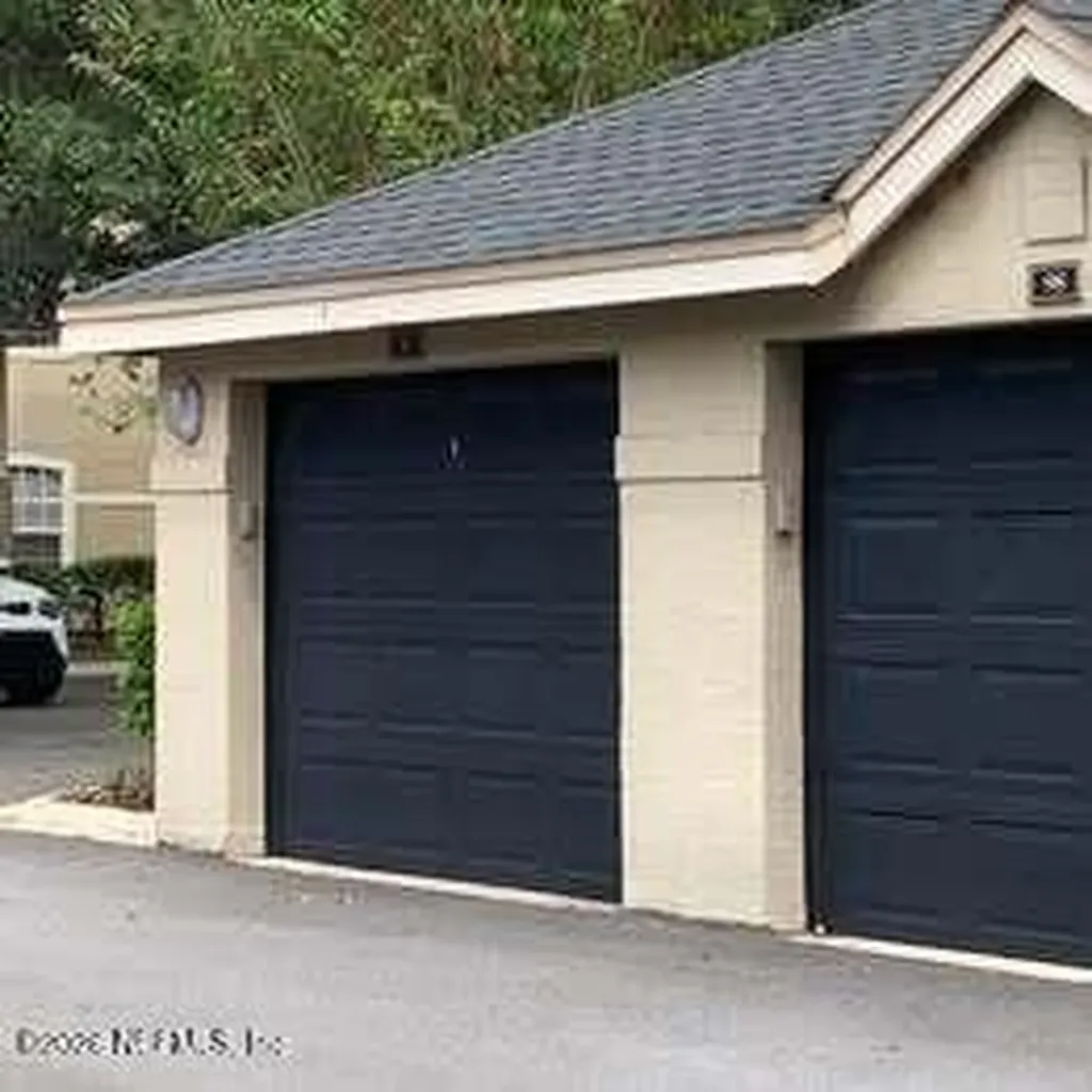 1701 The Greens Way Jacksonville Beach FL 32250