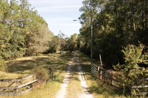 3163 Lannie Road Jacksonville FL 32218