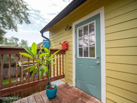 67 W 8th Street Atlantic Beach FL 32233