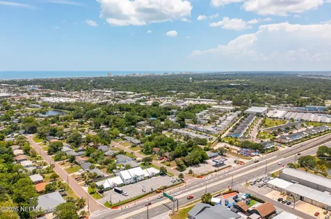 67 W 8th Street Atlantic Beach FL 32233