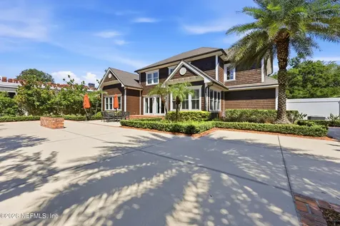1030 Maple Lane Jacksonville FL 32207