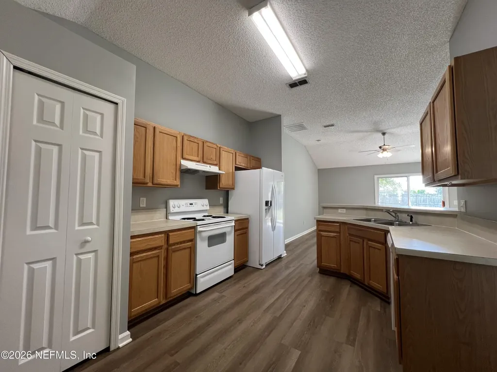 8382 Stelling Drive S Jacksonville FL 32244