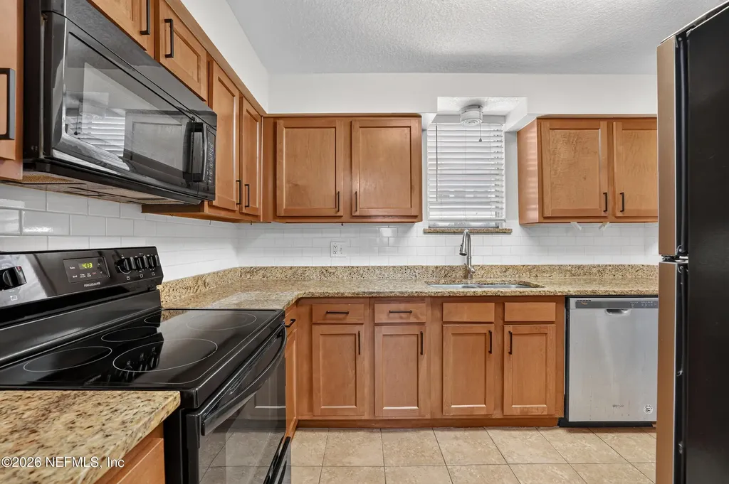 1757 El Camino Road Jacksonville FL 32216