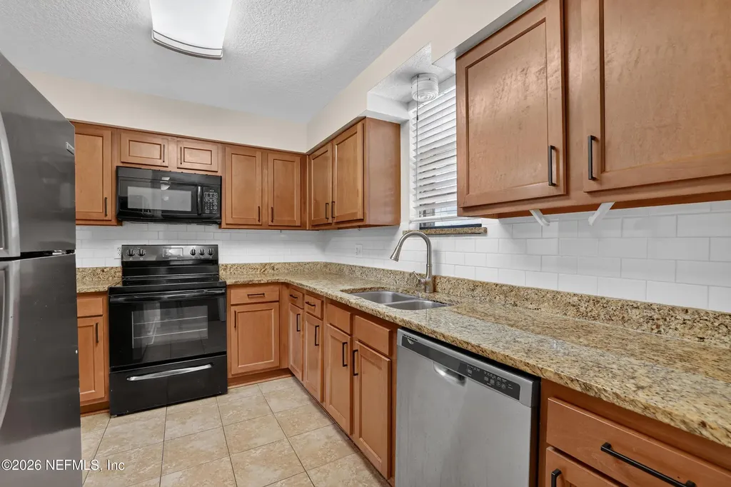 1757 El Camino Road Jacksonville FL 32216