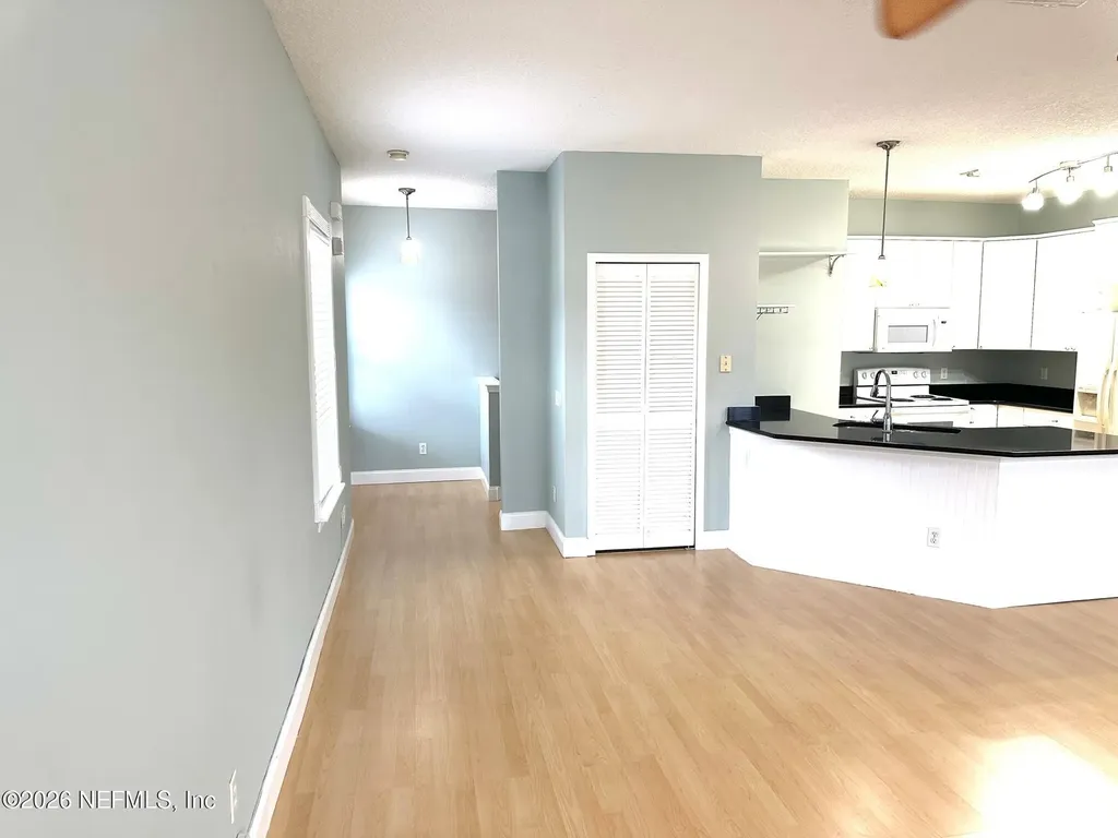 1723 Forest Lake Circle Jacksonville FL 32225