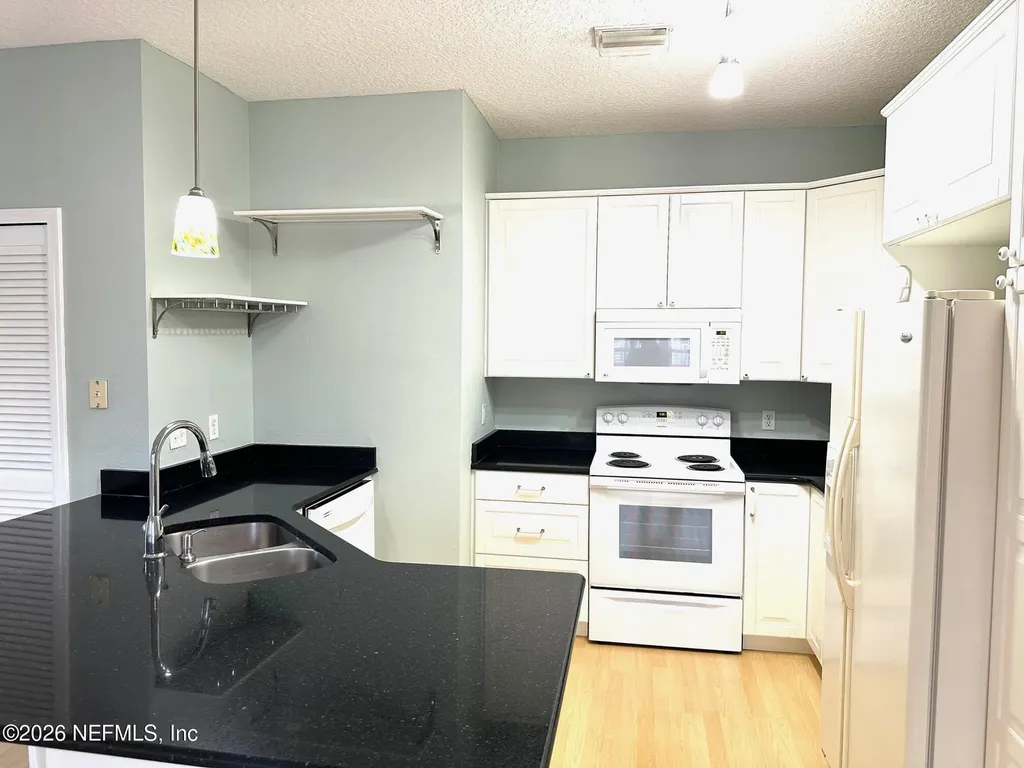 1723 Forest Lake Circle Jacksonville FL 32225