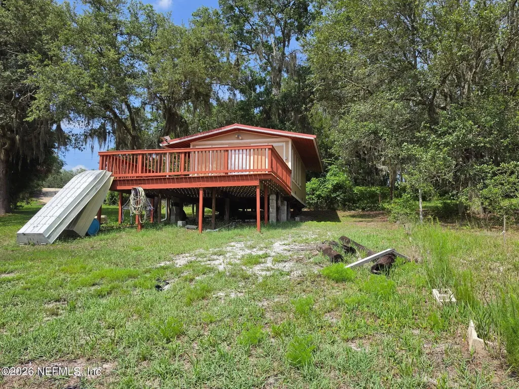 1499 State Road 20 Interlachen FL 32148