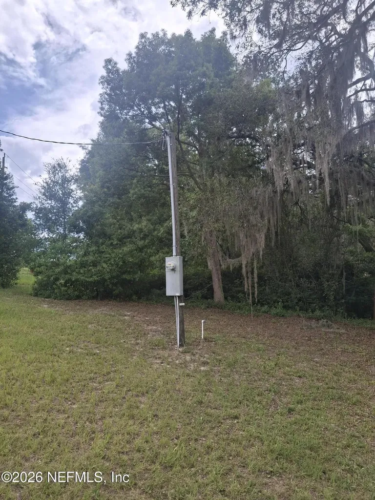 1499 State Road 20 Interlachen FL 32148