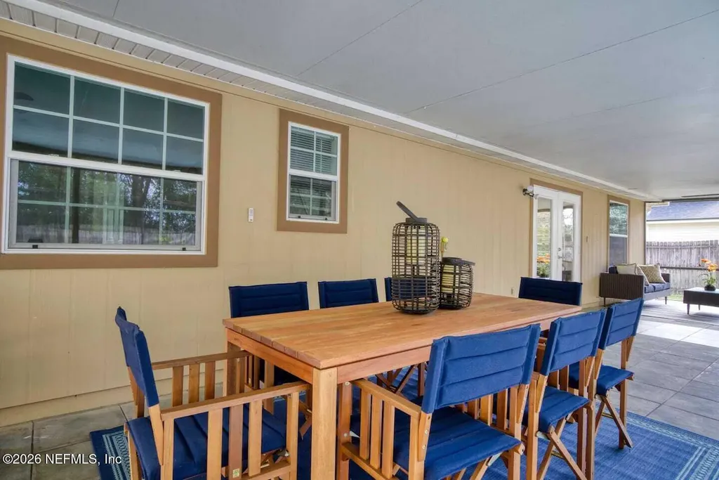 4293 Walnut Bend Jacksonville FL 32257