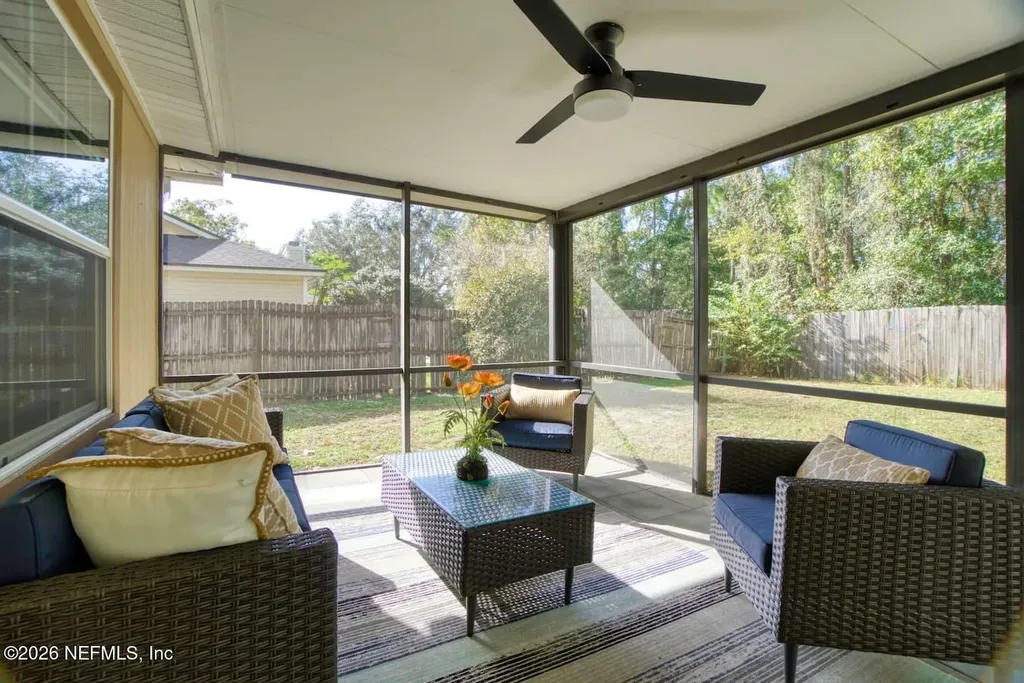 4293 Walnut Bend Jacksonville FL 32257