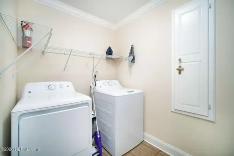 4293 Walnut Bend Jacksonville FL 32257