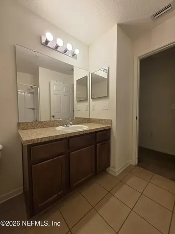 8196 Cabin Lake Circle Jacksonville FL 32256