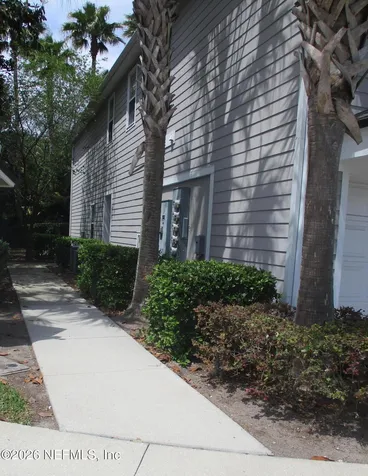 8196 Cabin Lake Circle Jacksonville FL 32256
