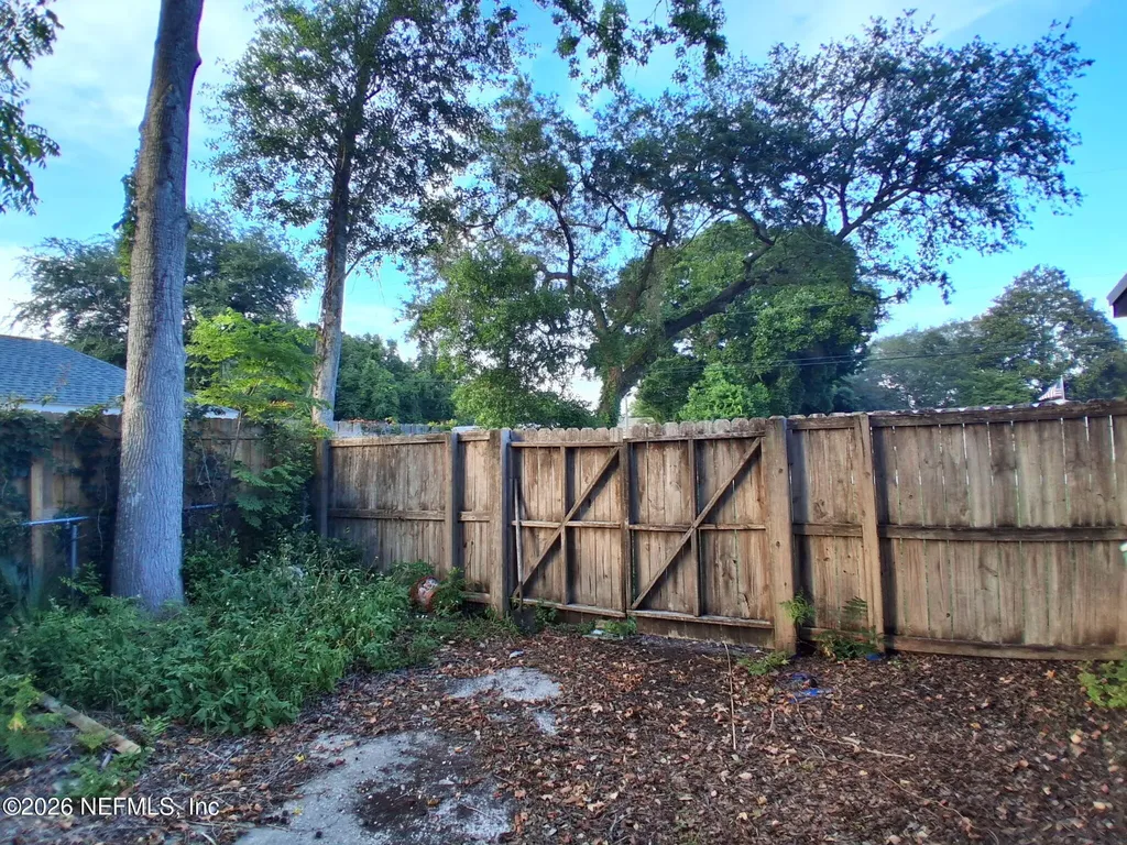 320 Lobelia Road St. Augustine FL 32086