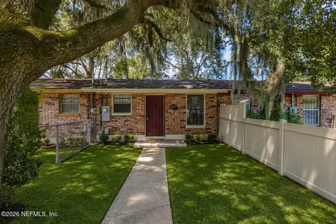 4417 Ken Knight Drive N Jacksonville FL 32209
