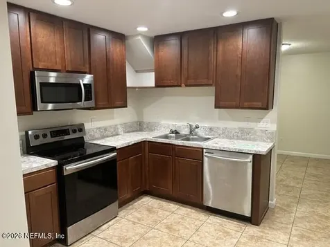 806 Oak Street Green Cove Springs FL 32043