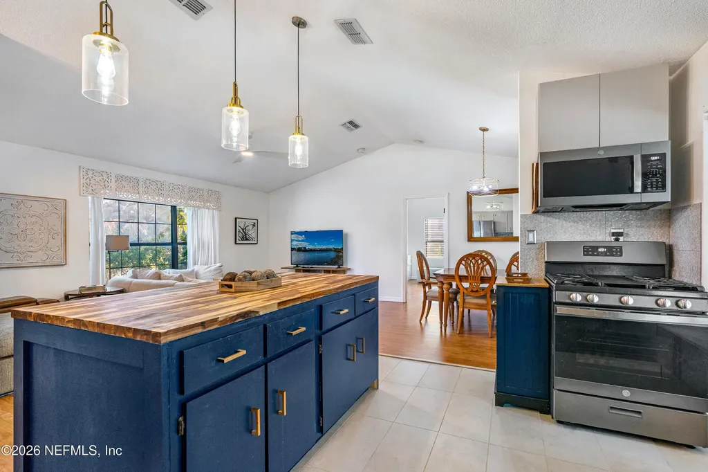 147 Village Lane Daytona Beach FL 32119