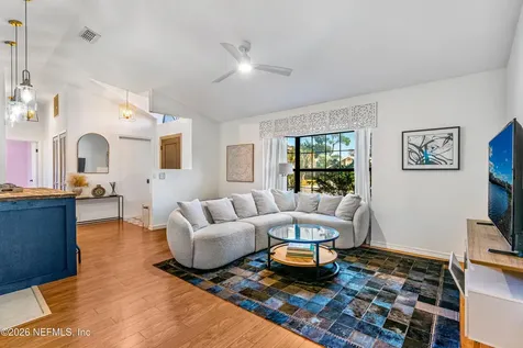 147 Village Lane Daytona Beach FL 32119