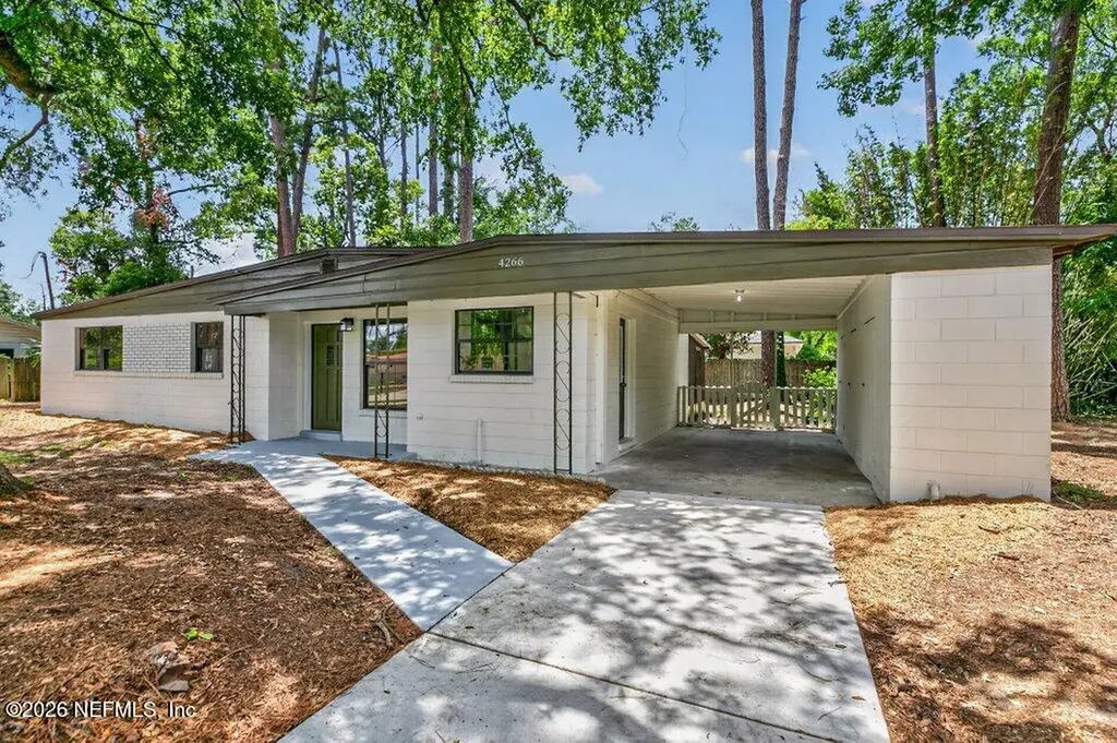 4266 Springwood Road Jacksonville FL 32207