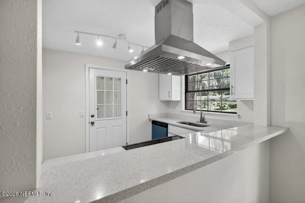 4266 Springwood Road Jacksonville FL 32207