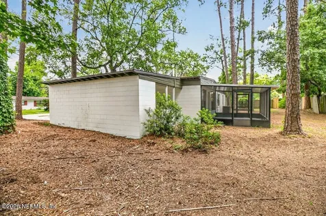 4266 Springwood Road Jacksonville FL 32207