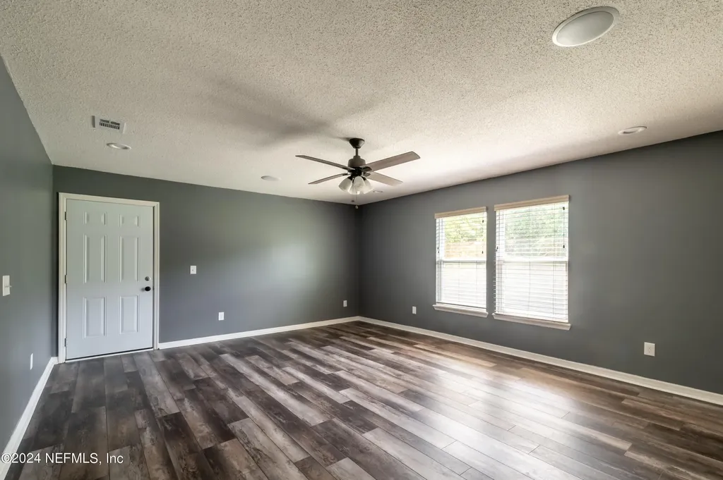 1736 Daytona Lane Jacksonville FL 32218