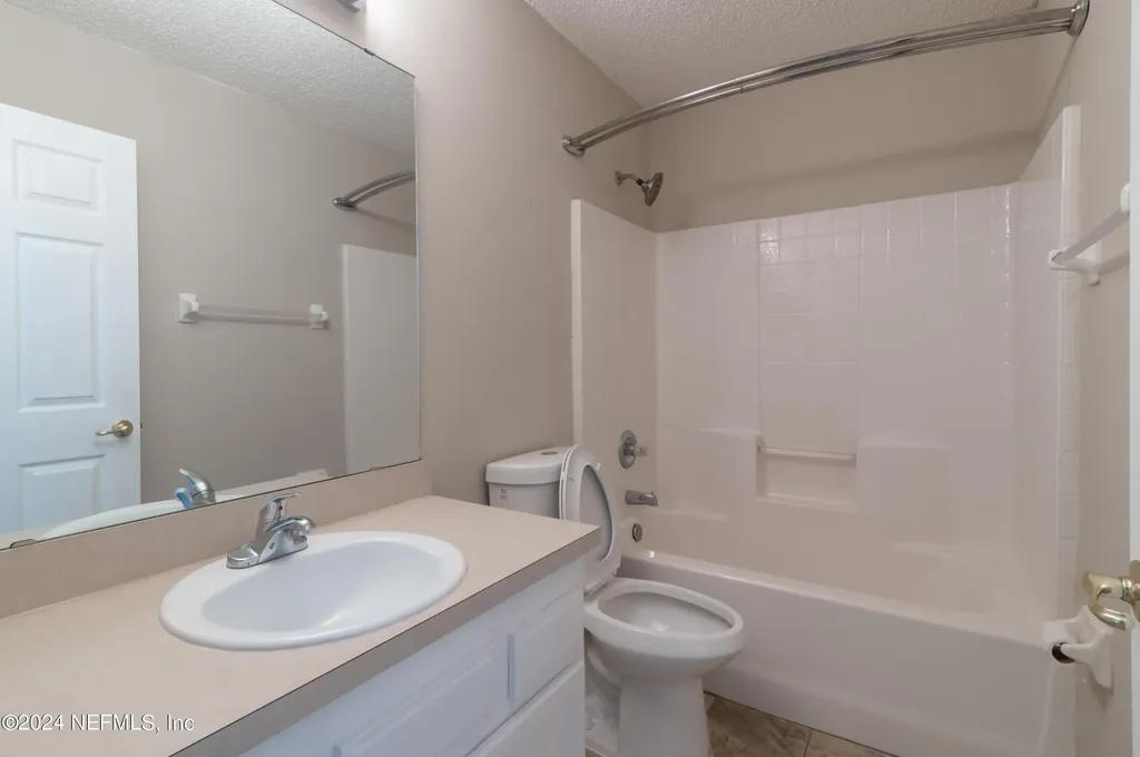 1736 Daytona Lane Jacksonville FL 32218