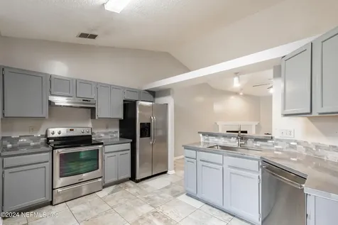 1736 Daytona Lane Jacksonville FL 32218