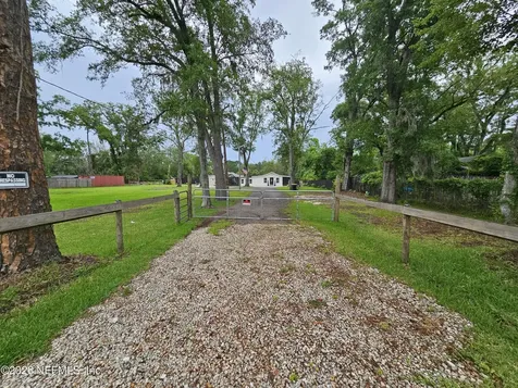 6651 Pickettville Road Jacksonville FL 32254