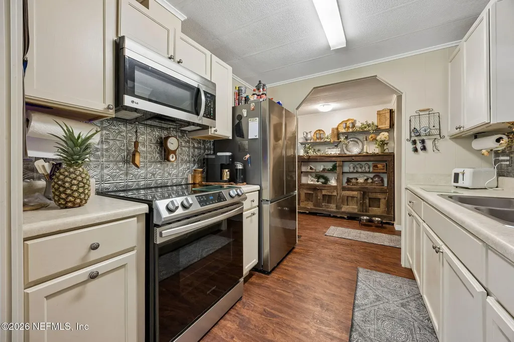 110 Plumosa Drive Georgetown FL 32139