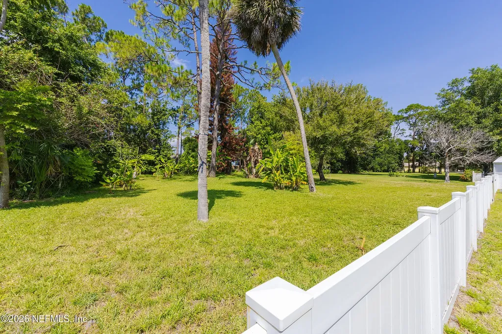 220 Yorktowne Drive Daytona Beach FL 32119