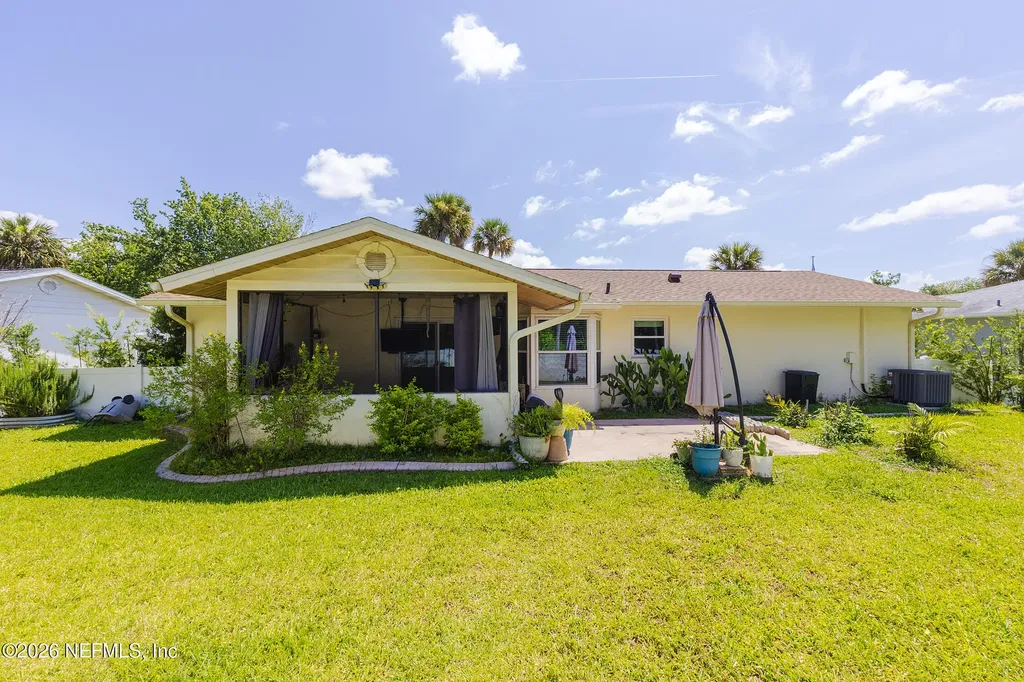 220 Yorktowne Drive Daytona Beach FL 32119