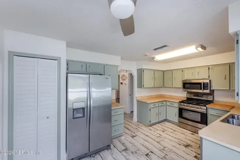 220 Yorktowne Drive Daytona Beach FL 32119