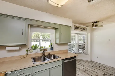 220 Yorktowne Drive Daytona Beach FL 32119