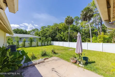 220 Yorktowne Drive Daytona Beach FL 32119