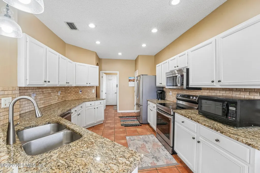 1629 Sandy Springs Drive Fleming Island FL 32003