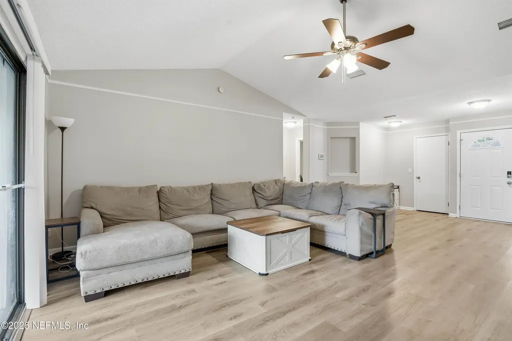 8133 Morristown Trail Jacksonville FL 32244