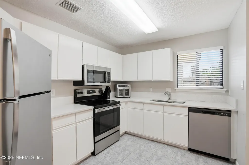 8133 Morristown Trail Jacksonville FL 32244