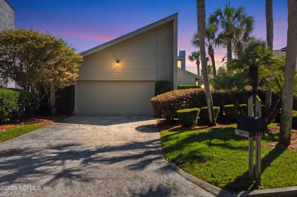 128 Lake Julia Drive N Ponte Vedra Beach FL 32082