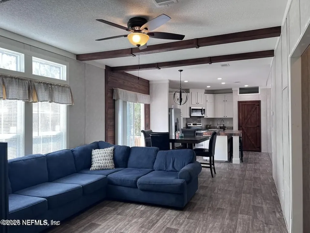 11466 Sr 51 Live Oak FL 32060