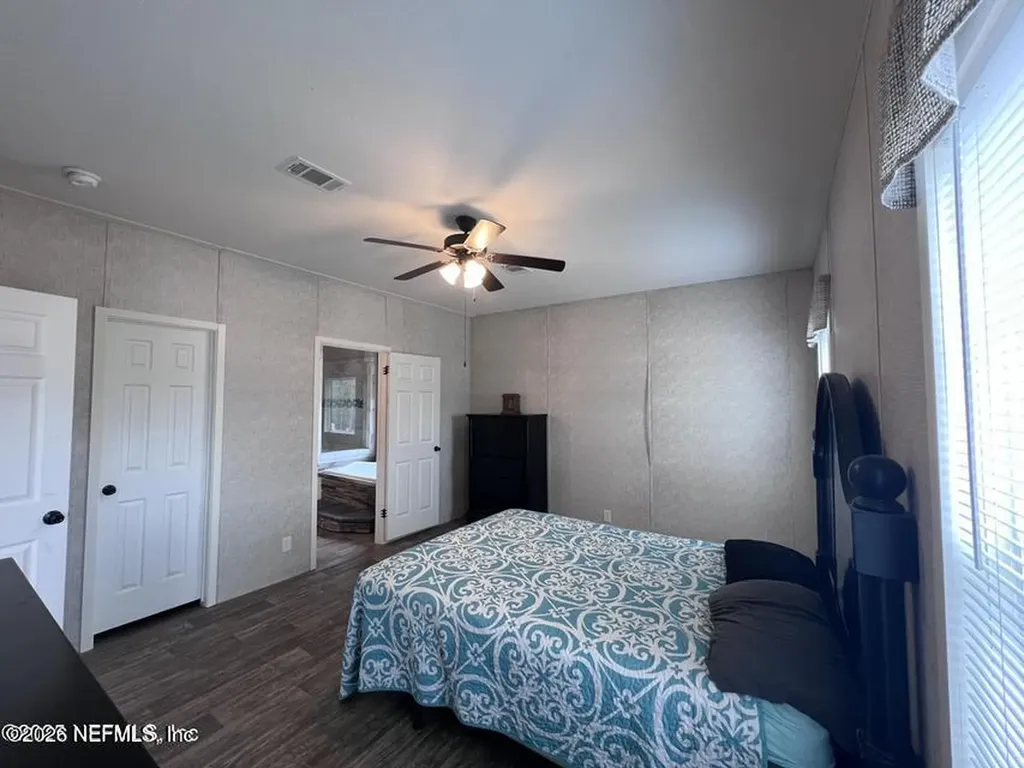 11466 Sr 51 Live Oak FL 32060