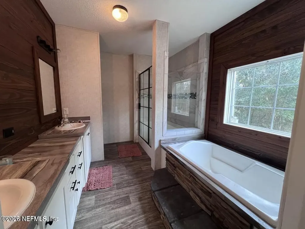 11466 Sr 51 Live Oak FL 32060