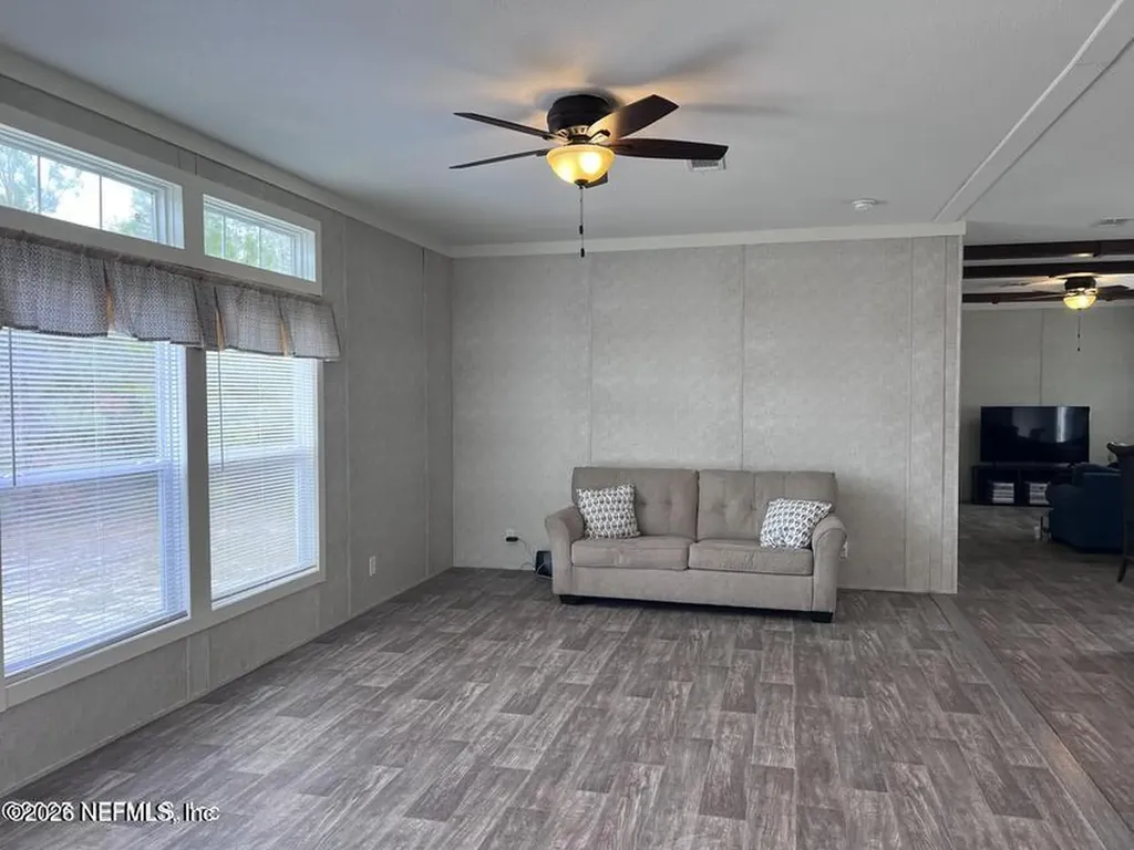 11466 Sr 51 Live Oak FL 32060