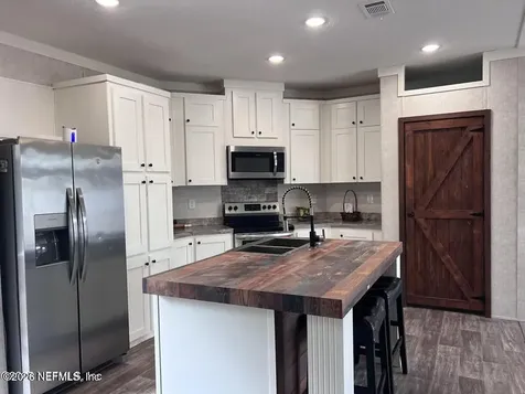 11466 Sr 51 Live Oak FL 32060